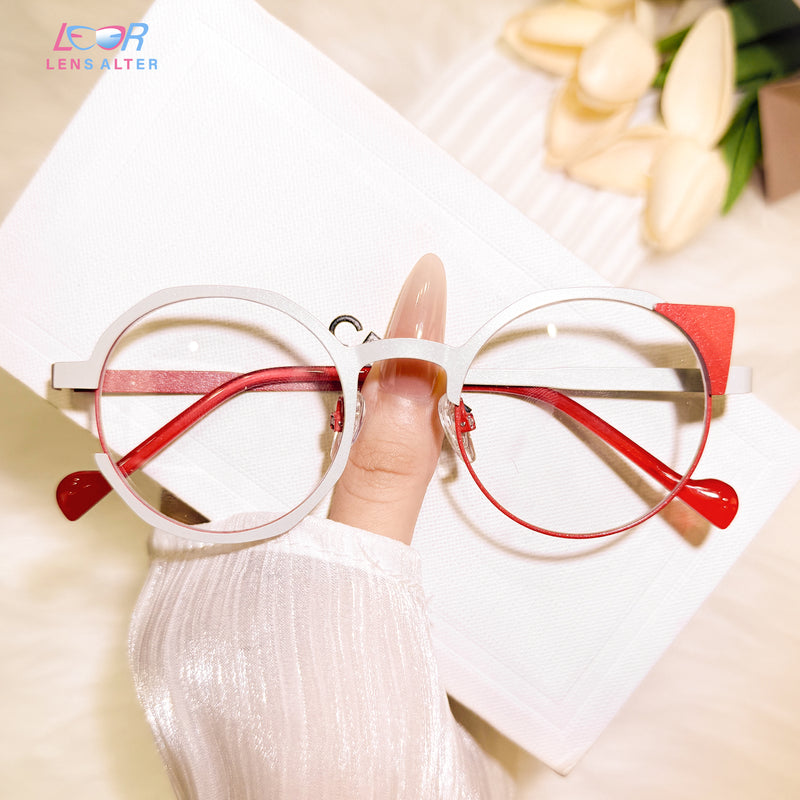 Gobind Eyeglasses
