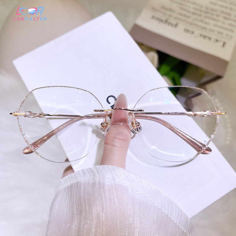Maya Brille