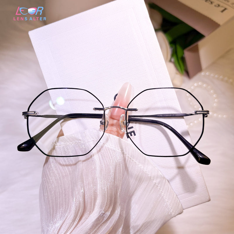 Evelyn Brille