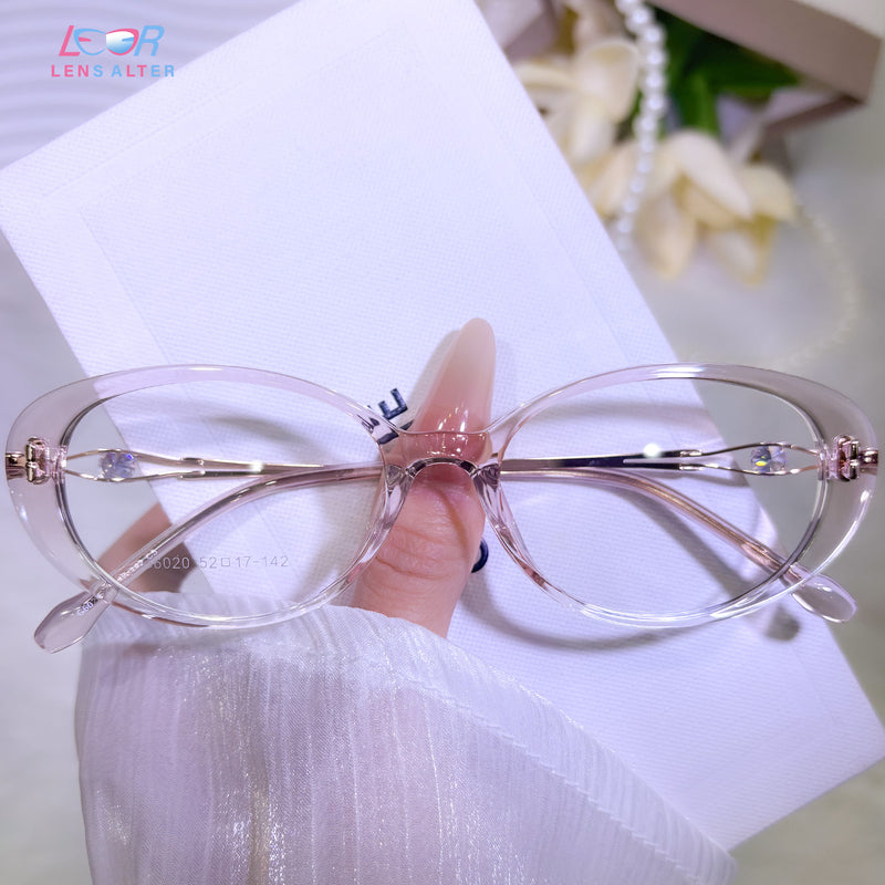 Eris Eyeglasses